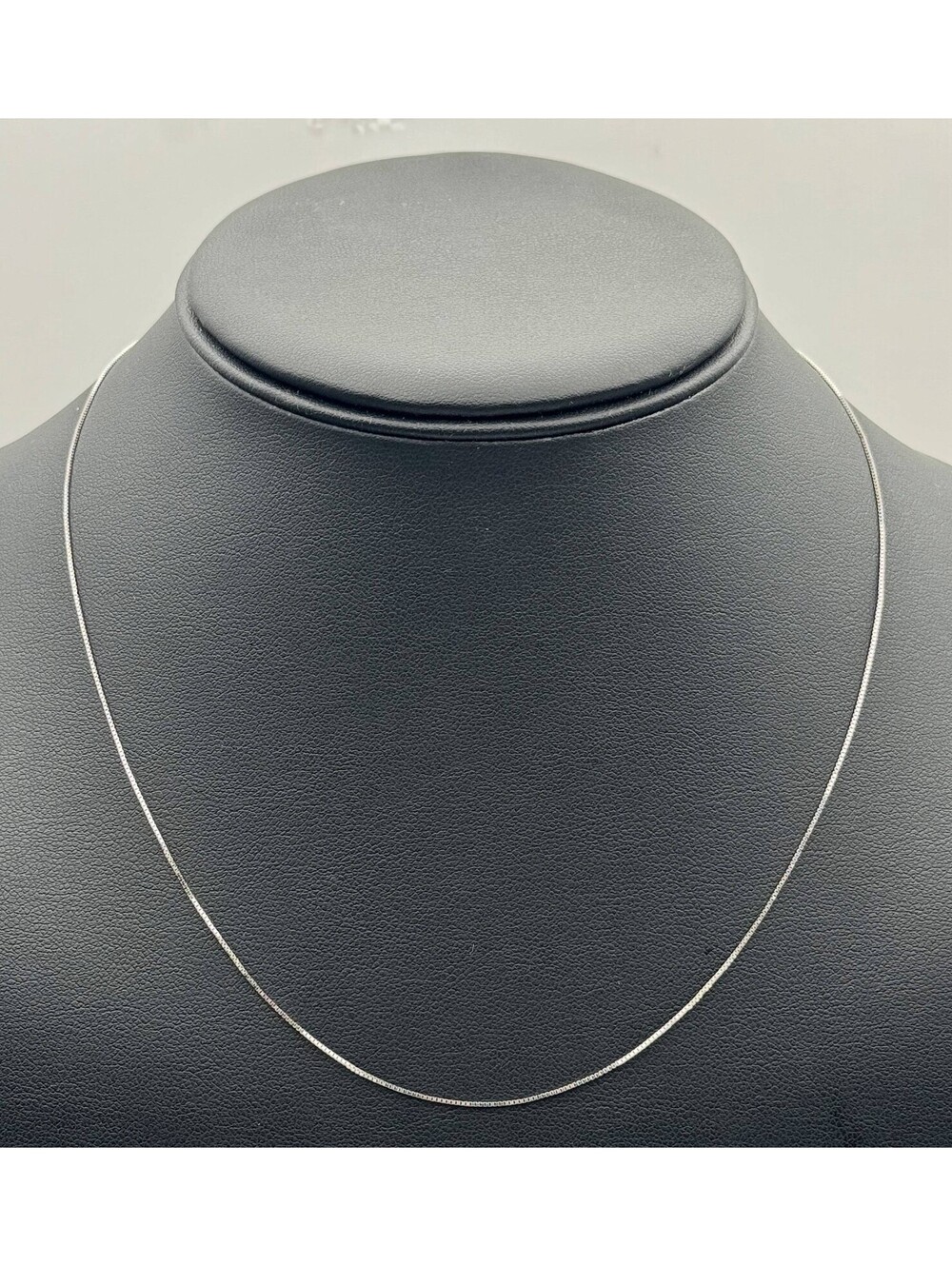 Jewelry 10k hollow White box rope 17.75” Chain necklace 0.8 grams 1.20mm